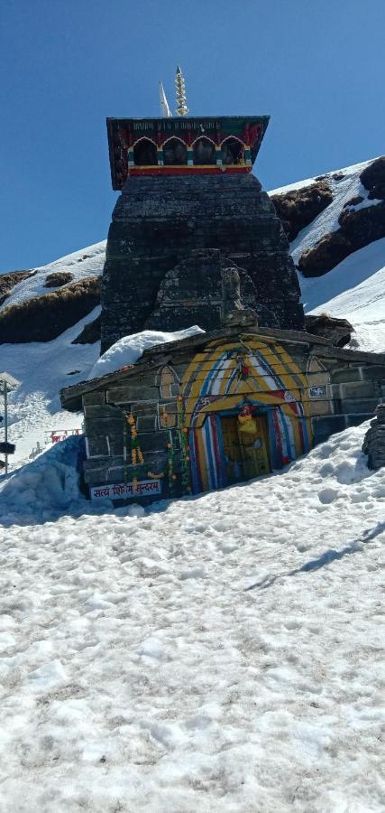 Chandarshila Hike Homestay Ukhimath Luaran gambar