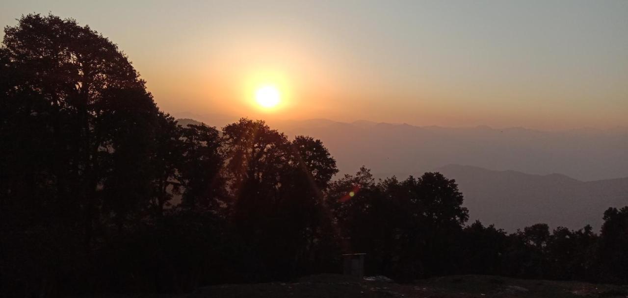 Chandarshila Hike Homestay Ukhimath Luaran gambar