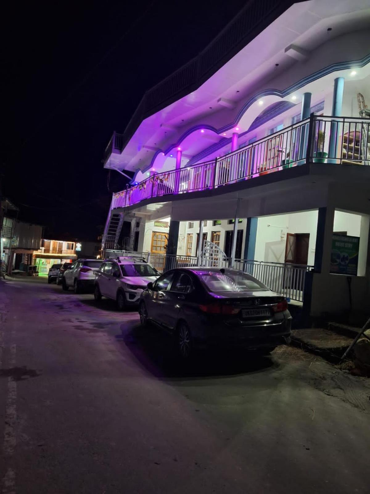 Chandarshila Hike Homestay Ukhimath Luaran gambar